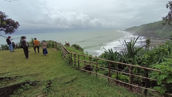 WhatsApp Image 2025-11-19 at 22.18.03