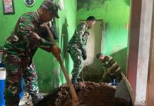 Wujudkan Lingkungan Sehat dan Bersih, Kodim Cilegon Bantu Warga Bangun MCK