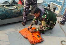 Hari Ketiga Pencarian Jurnalis dan ABK Hilang Kontak di Gunung Anak Krakatau, Tim Gabungan Temukan Life Jacket dan Pelampung