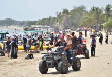 Meski Gunung Anak Krakatau Erupsi, Obyek Wisata dan Hotel di Anyer-Cinangka Tetap Ramai Dipadati Pengunjung