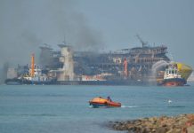 Situasi Terkini Pemadaman KMP Batumandi yang Terbakar di Perairan Merak Cilegon